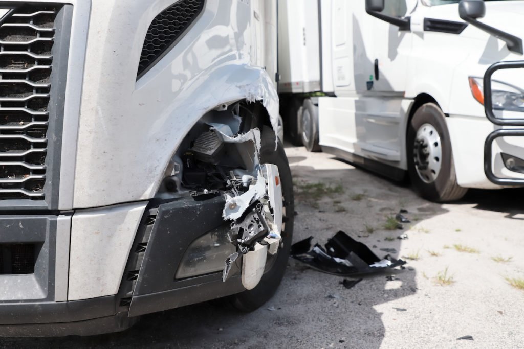 Police searching for truck that caused $18k in damages - CDLLife