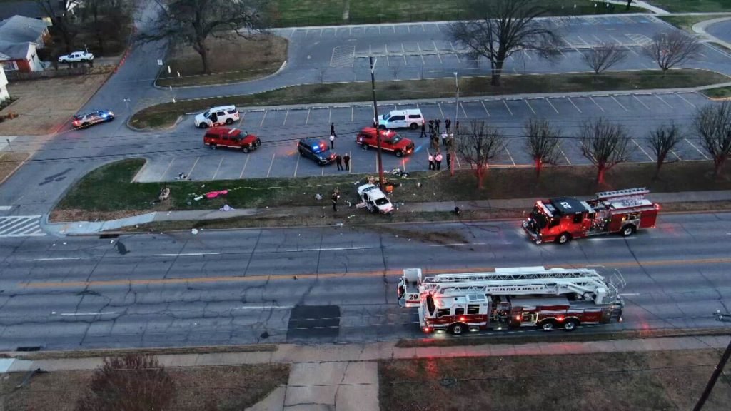 6 Injured After Crash Involving Fire Truck, Multiple Vehicles - News On 6
