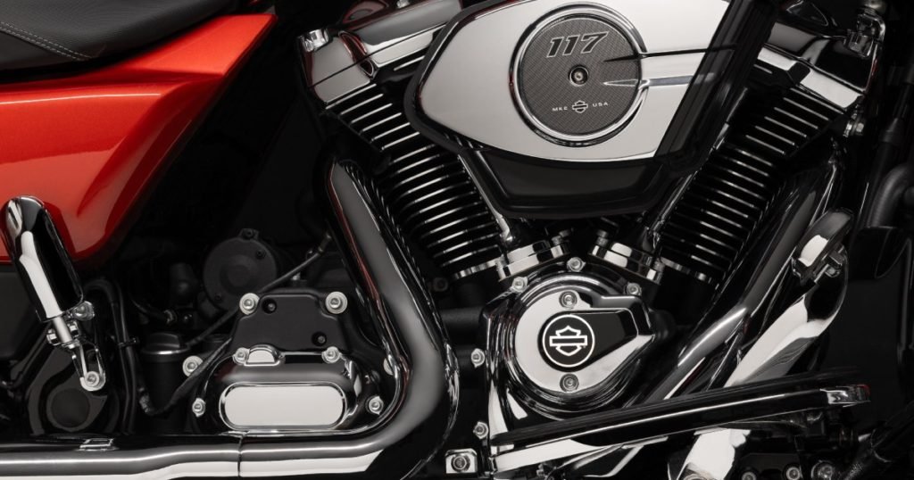Harley-Davidson features four new motorcycles: Street Glide, Road Glide, and two CVOs - The Manual