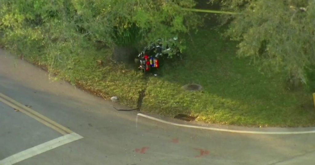 Coral Gables motorcycle officer airlifted to hospital following crash - CBS Miami