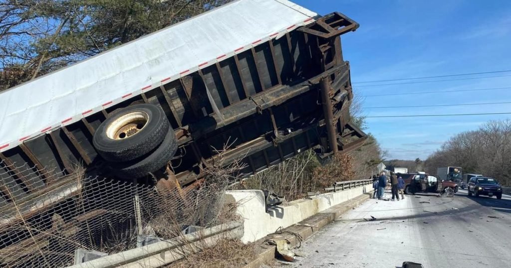 I-495 reopens after serious box truck crash, Massachusetts State Police say - CBS Boston