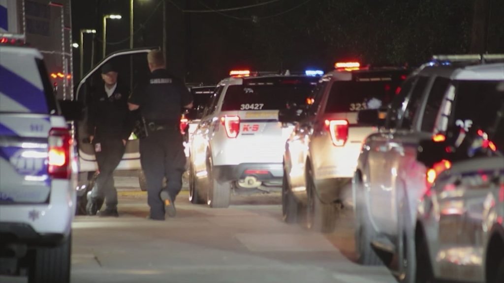 Harris County, Texas crime: Man sleeping in truck shoots suspect | khou.com - KHOU.com