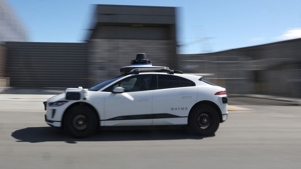 Waymo recalls software after two self-driving cars hit the same truck - Yahoo Finance