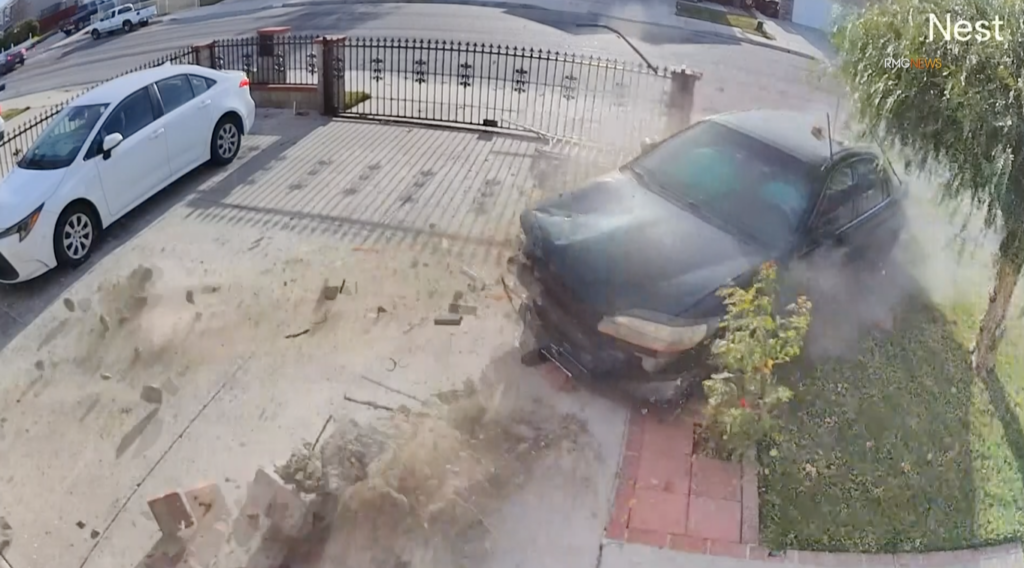 Violent crash into Southern California home caught on camera - KTLA Los Angeles