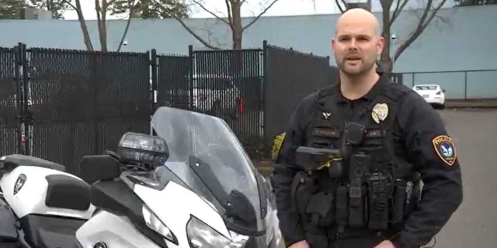 Tigard police officer returns to work after motorcycle crash - Fox 12 Oregon