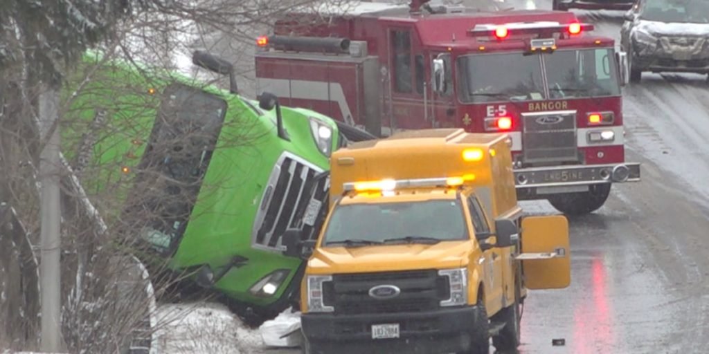Truck hauling French fries crashed on I-95 in Bangor Thursday morning - WABI