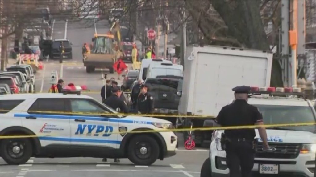 Boy, 8, struck and killed by truck in Queens; driver charged: NYPD - PIX11 New York News