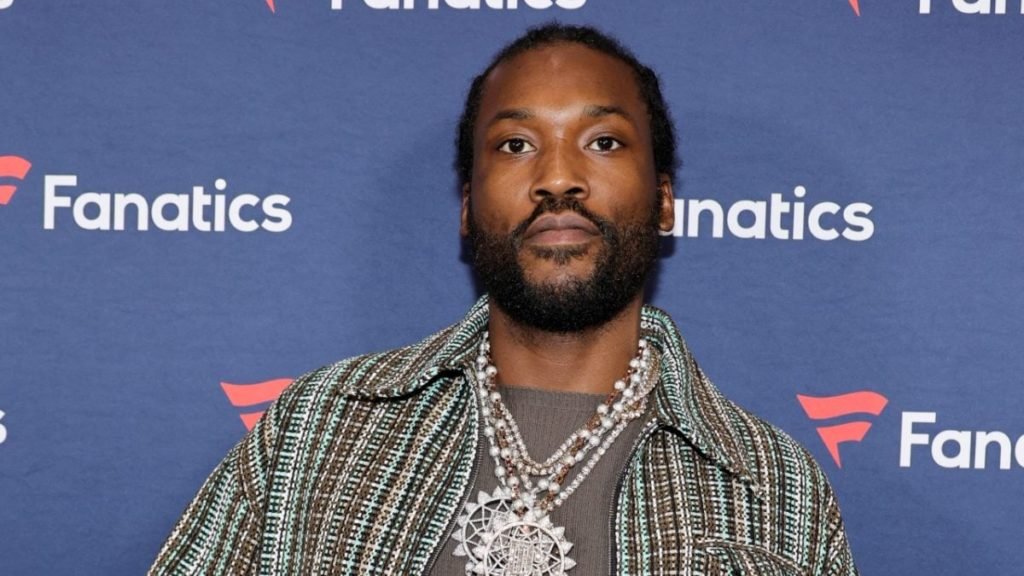 Meek Mill Shares Photo Of Car Accident: 'The Whole Brake Pedal Slipped Off' - HipHopDX