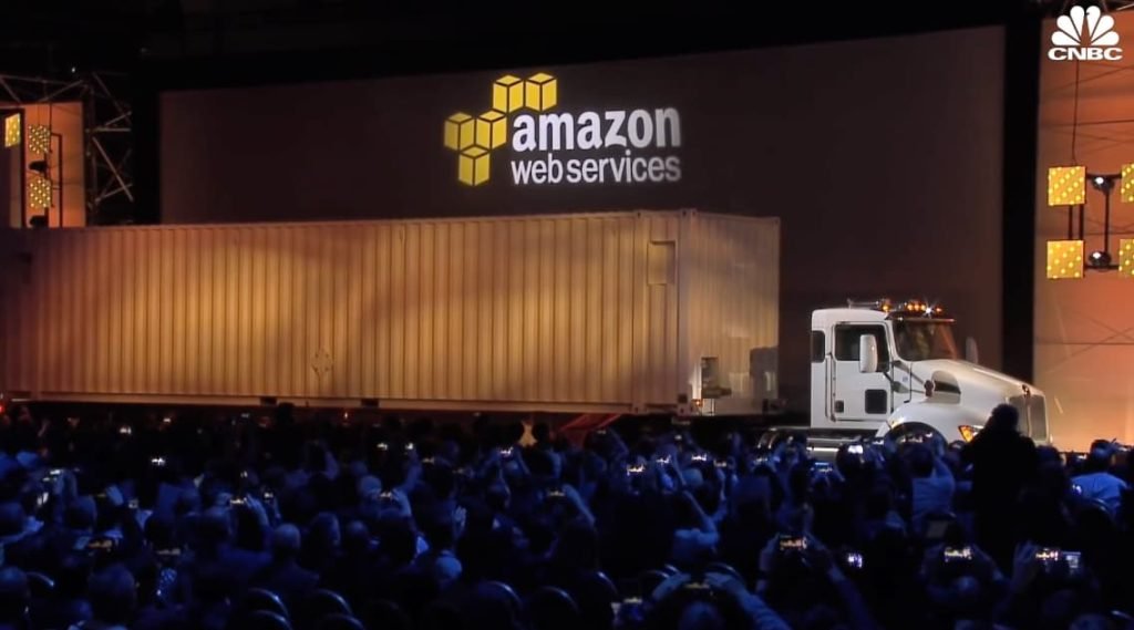 Amazon cloud unit kills Snowmobile data transfer truck eight years after driving 18-wheeler onstage - CNBC