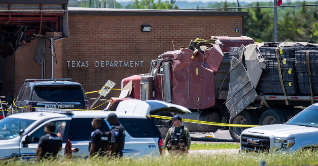 1 Killed and 13 Injured After Driver Crashes Truck Into Texas D.P.S. Office - The New York Times