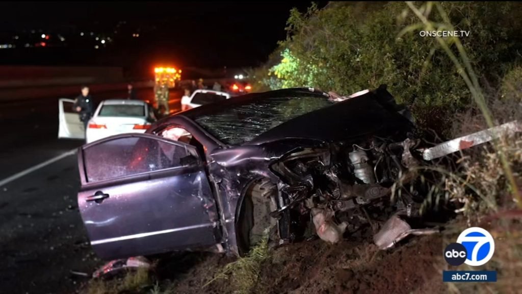 Wrong-way driver allegedly causes car crash on northbound 101 Freeway in Camarillo - KABC-TV