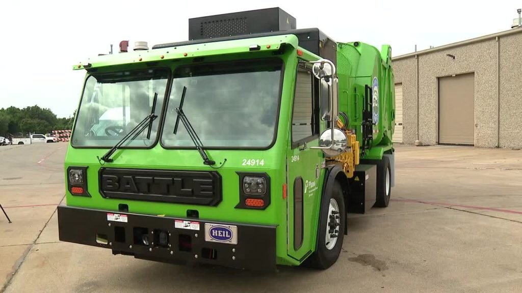 Plano adds all-electric garbage trucks to its fleet - FOX 4 News Dallas-Fort Worth