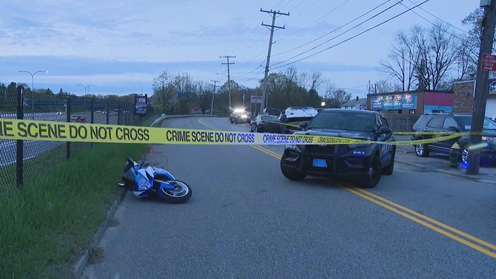 Fatal motorcycle crash causes road closure in Cranston - Turn to 10