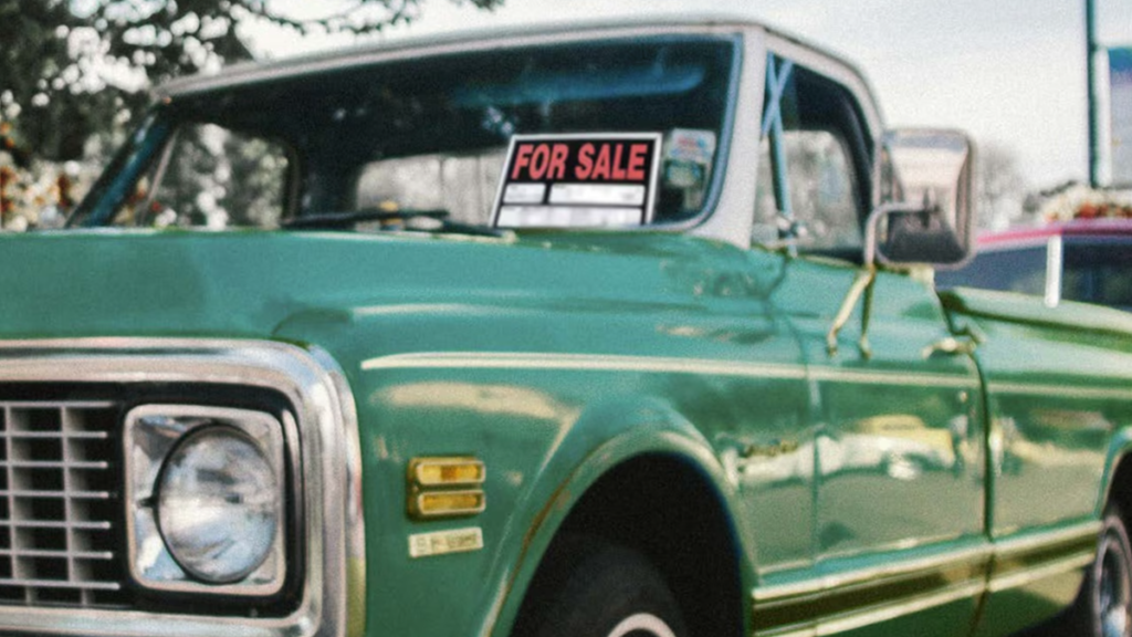 A teacher got fined for putting a For Sale sign in his own truck - Quartz