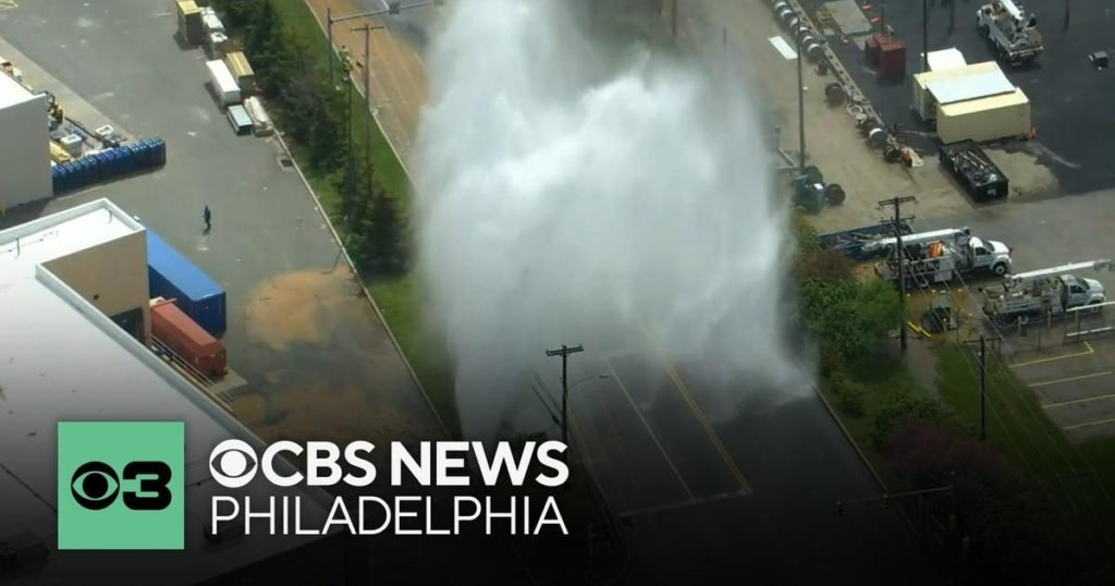 Water gushes into air after truck strikes fire hydrant on Pennsylvania street - CBS Philly