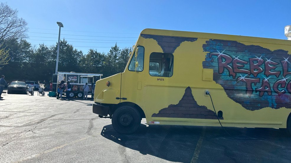 Jefferson City welcomes back Food Truck Fridays - krcgtv.com