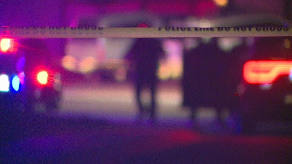 Two people seriously injured after motorcycle crash in east Las Vegas valley - News3LV