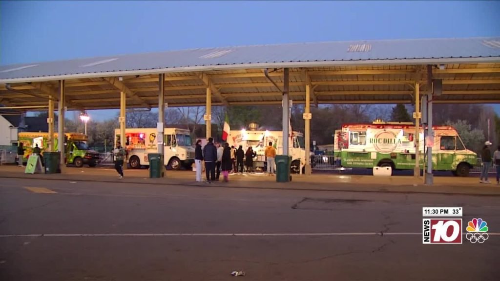 Rochester Public Market hosts season's first Food Truck Rodeo - News10NBC
