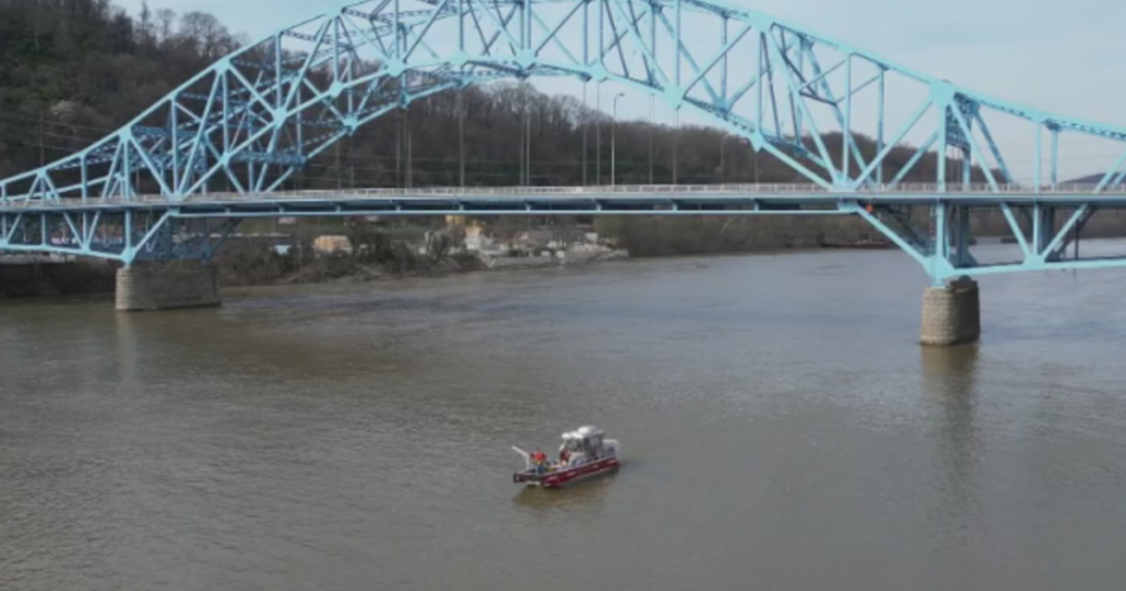 Truck pulled from Monongahela River during search for missing man in Elizabeth - CBS News