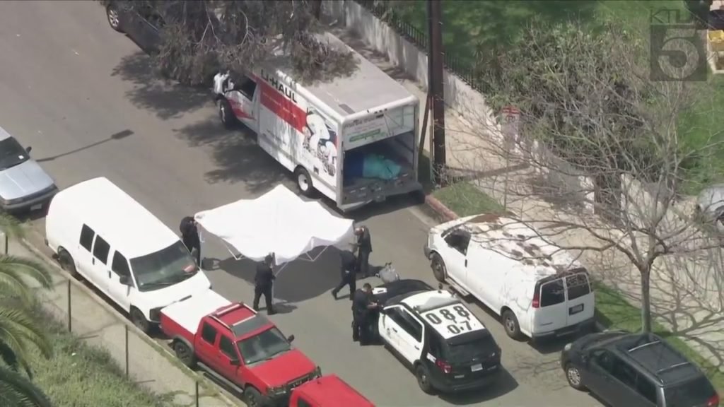Body found inside stolen U-Haul truck in Los Angeles - WFXRtv.com