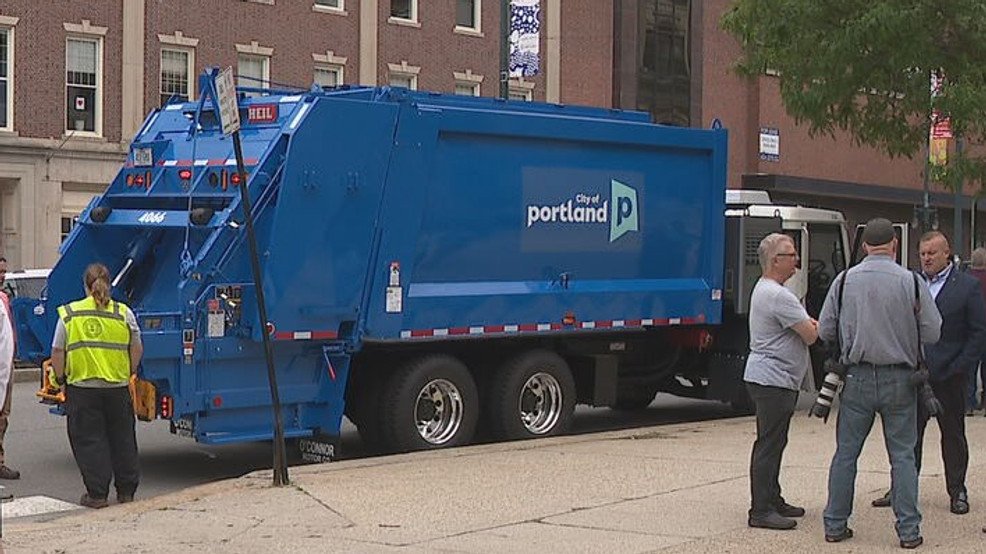 Portland unveils state's first electric trash truck, seeks help naming it - WGME