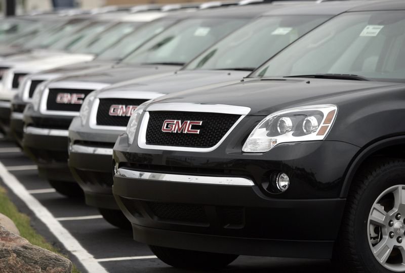 General Motors SUV's are displayed in an autosales lot in Troy, Michigan June 3, 2008. REUTERS/Rebecca Cook/File Photo