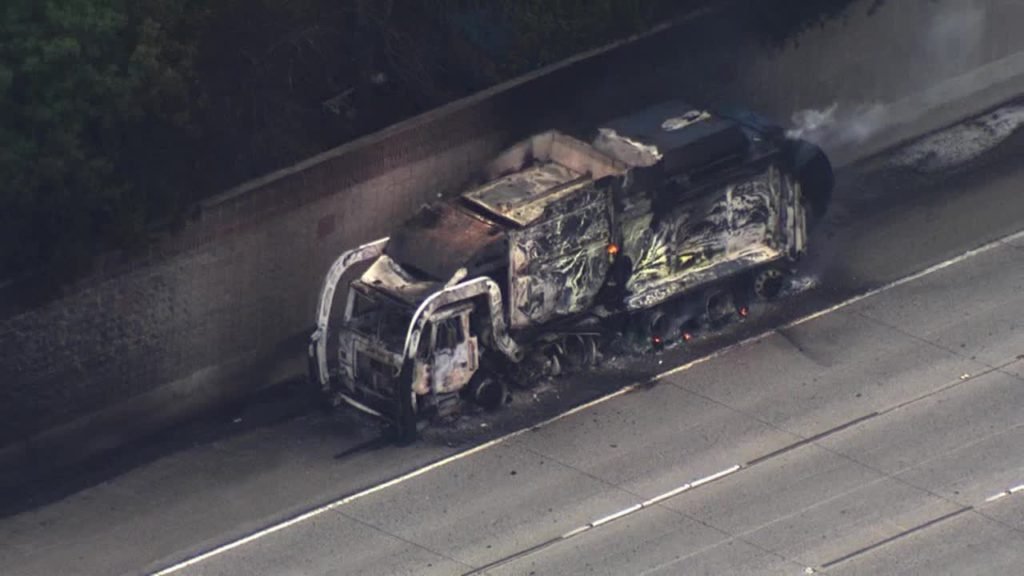 Garbage truck on fire shuts down part of Interstate 680 in Concord - KTVU FOX 2 San Francisco