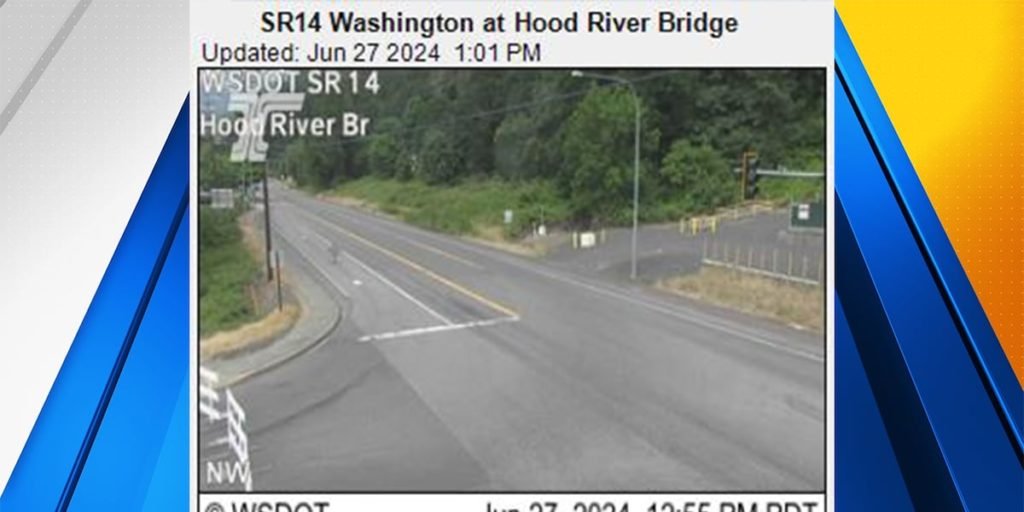 Semi-truck crash damages Hood River Bridge; Bridge closed until further notice - Fox 12 Oregon