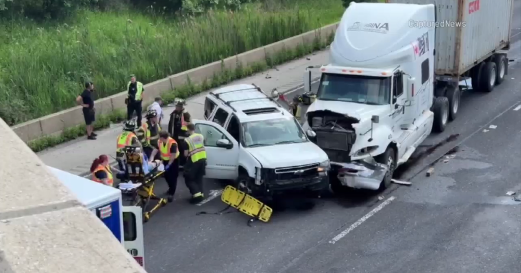 1 dead in crash involving semi-trailer truck, SUV on I-80 south of Chicago - CBS Chicago