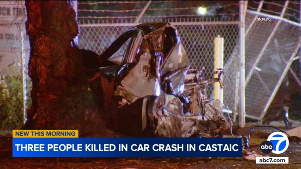 Car crash on The Old Road in Castaic leaves 3 dead - KABC-TV